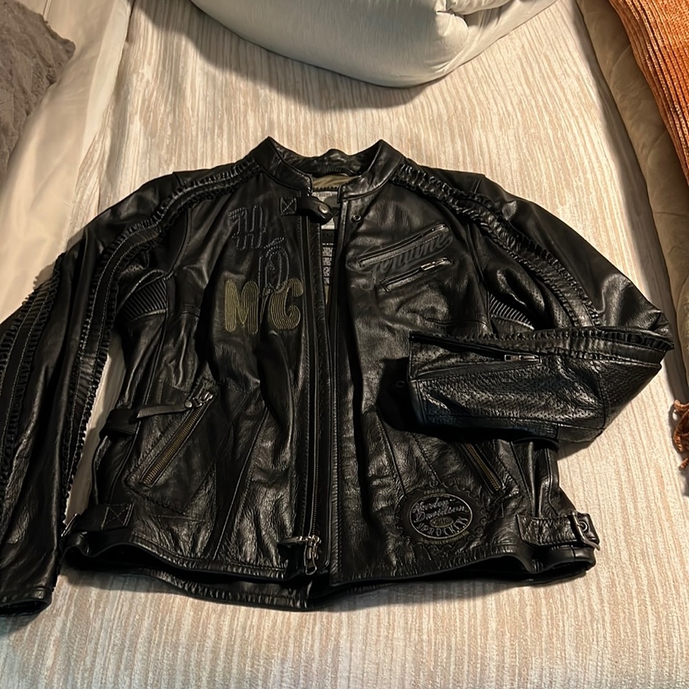 Brand New Never Worn Women’s Harley Davidson Genuine Leather Riding Jacket